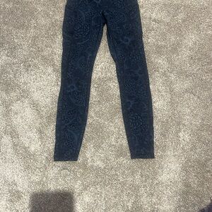 lululemon athletica Black/Navy Print Leggings with pockets
